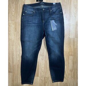 TORRID High Rise Curvy Premium Jeans Blue NWTS NEW 18 R Plus Size Denim E
